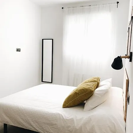 Estudio 33 * San Juan De La Arena