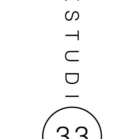 Estudio 33 * San Juan De La Arena